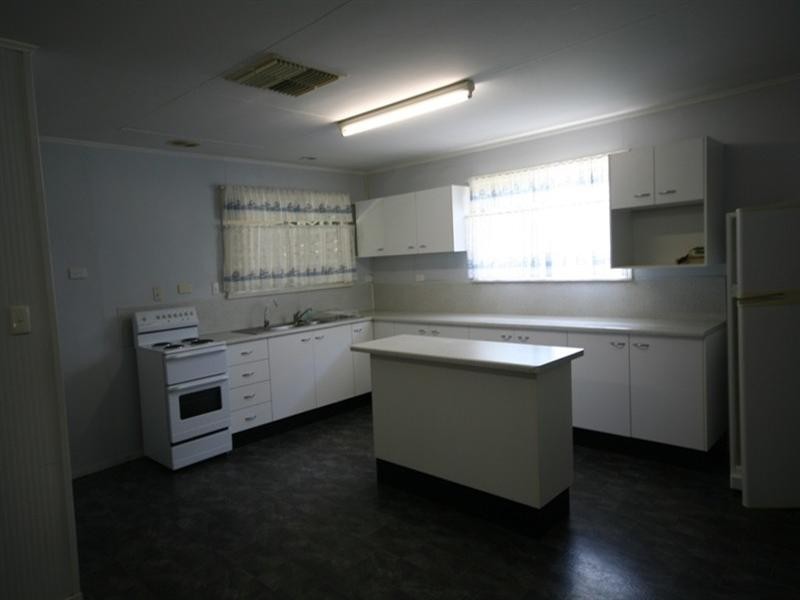 28 Grevillea Street, Biloela QLD 4715