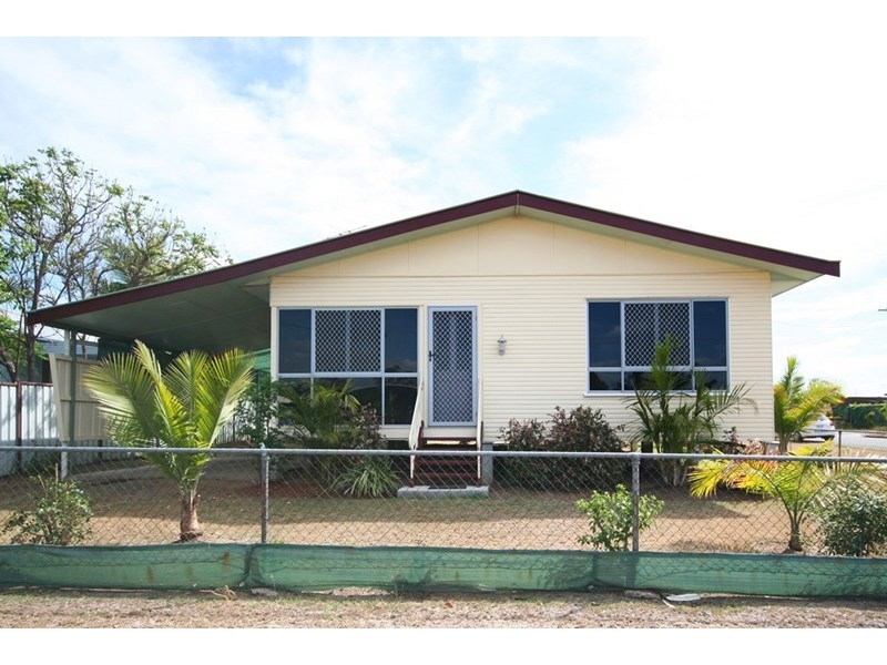 22 Kariboe Street, Biloela QLD 4715