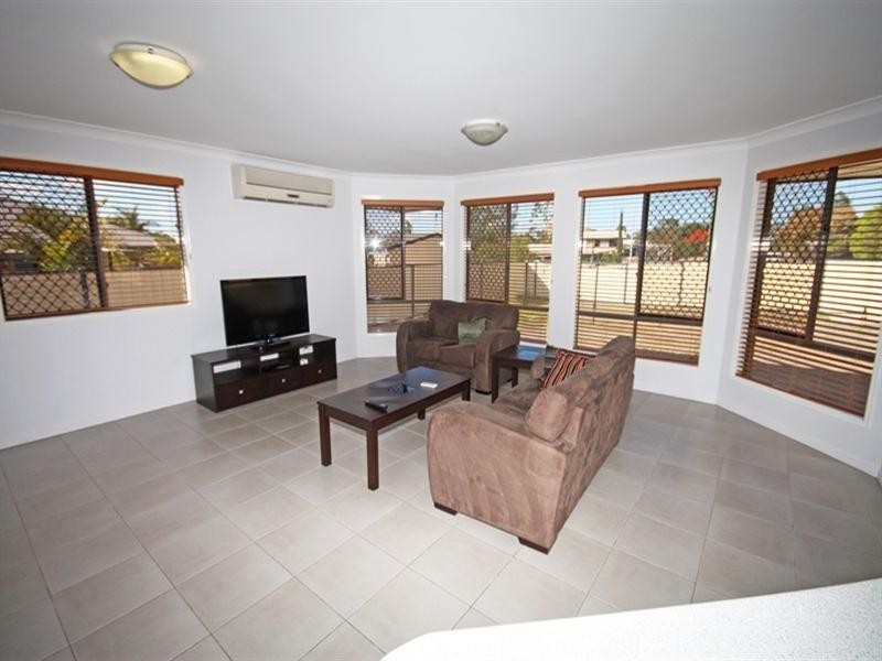 33 Paroz Crescent, Biloela QLD 4715
