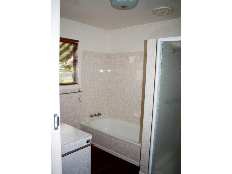 10 Spring Street, Biloela QLD 4715