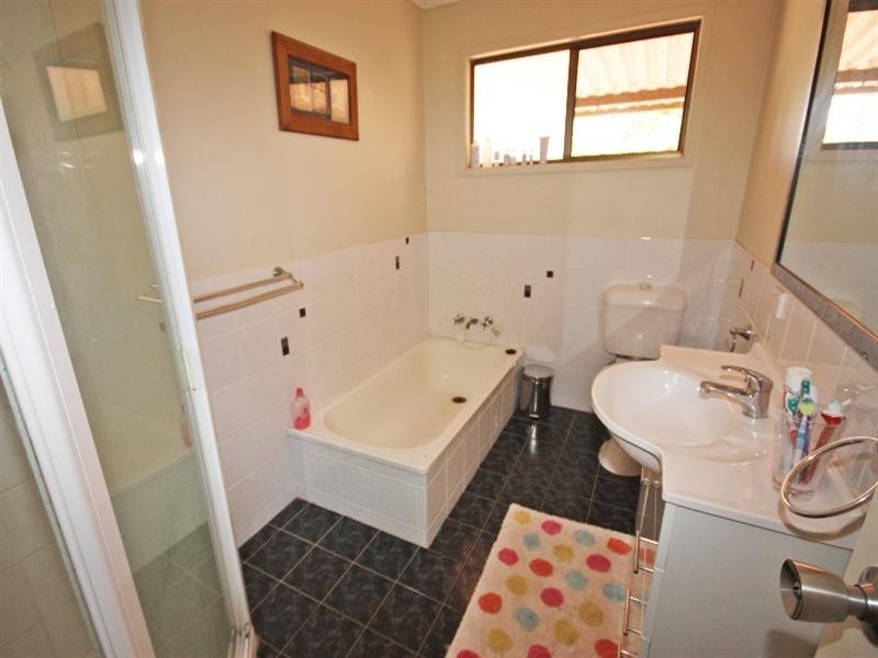 42 Blanchs Road, Thangool QLD 4716