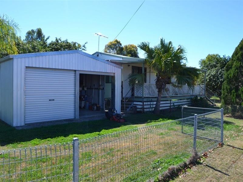 3 Stanley Street, Goovigen QLD 4702