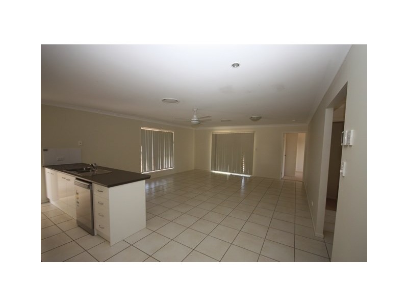 14 Earlsfield Street, Biloela QLD 4715