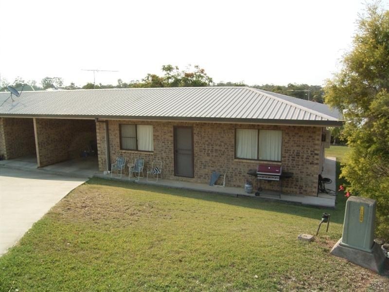 2/3 Gallagher Court, Biloela QLD 4715