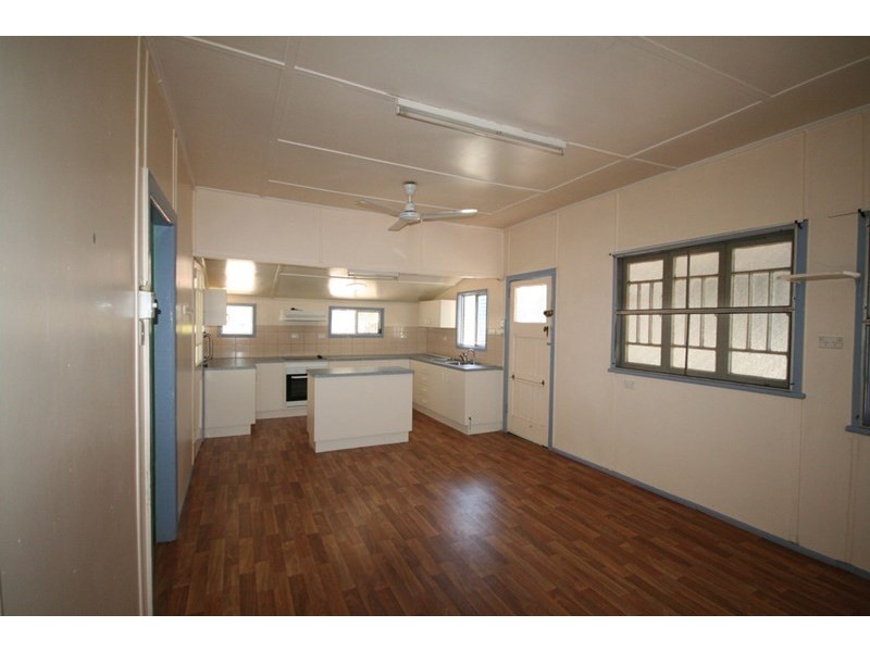 4 Callide Street, Biloela QLD 4715