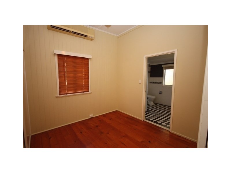 90 Kariboe Street, Biloela QLD 4715