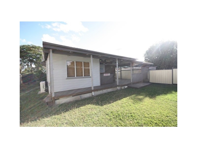 90 Kariboe Street, Biloela QLD 4715