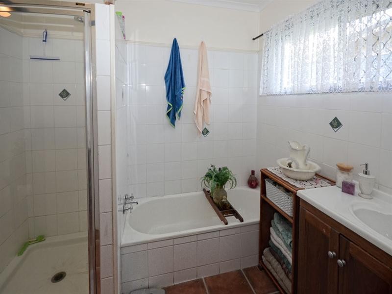 14 Lookerbie Street, Biloela QLD 4715