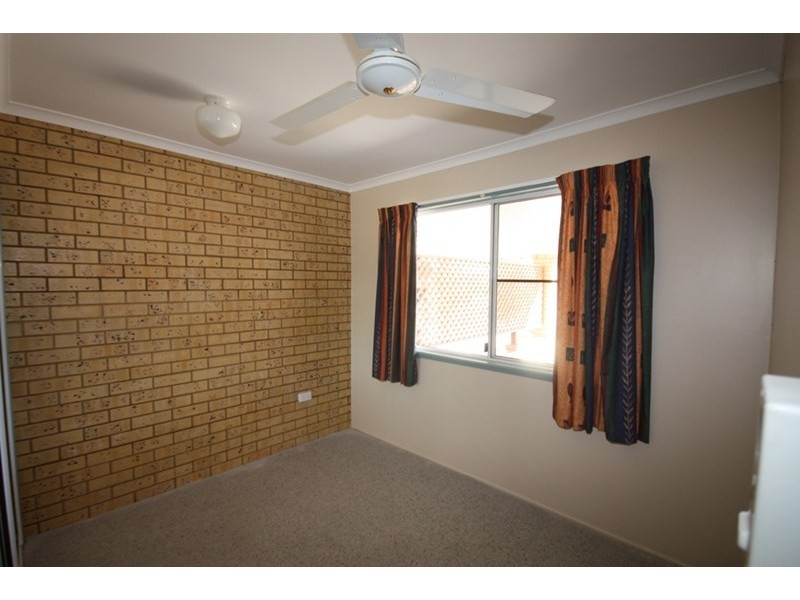 2/16 Woolein Crescent, Biloela QLD 4715