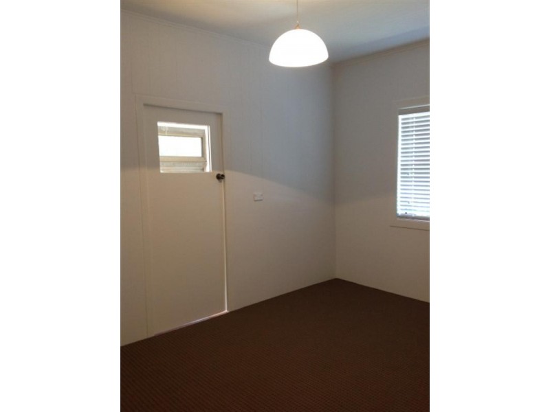 102 Kariboe Street, Biloela QLD 4715