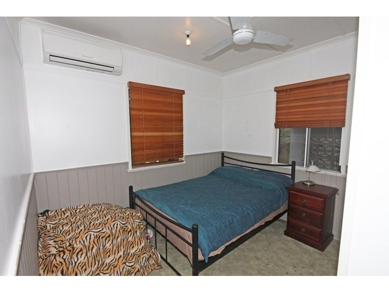 102 Bell Street, Biloela QLD 4715