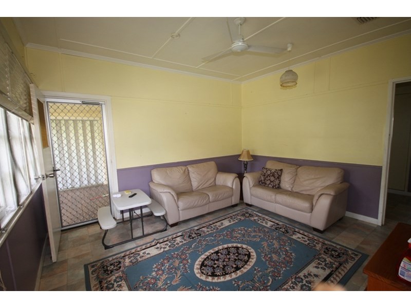 93 Kroombit Street, Biloela QLD 4715