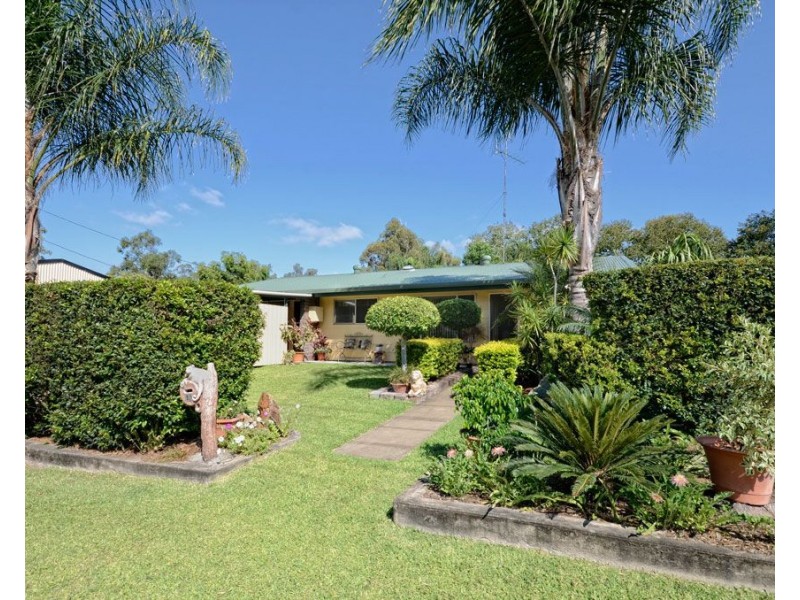 12 Archer Street, Biloela QLD 4715