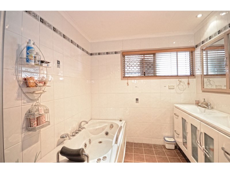 7 Raglan Street, Biloela QLD 4715