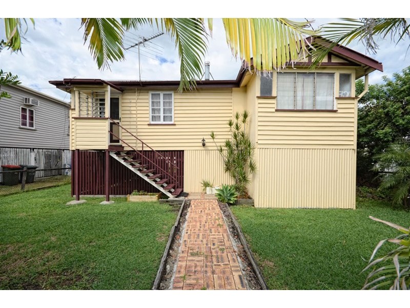 77 Grevillea Street, Biloela QLD 4715
