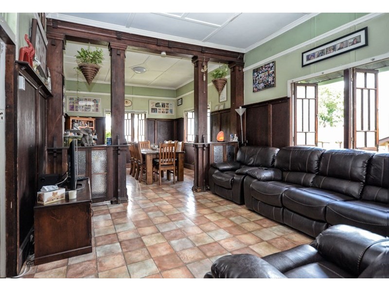 61 Bell Street, Biloela QLD 4715