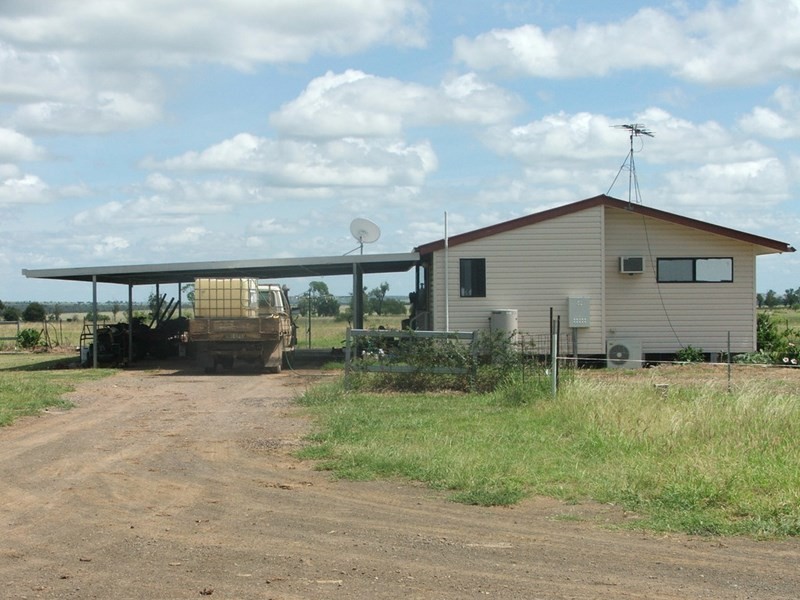 64 Barfield Road, Banana QLD 4702