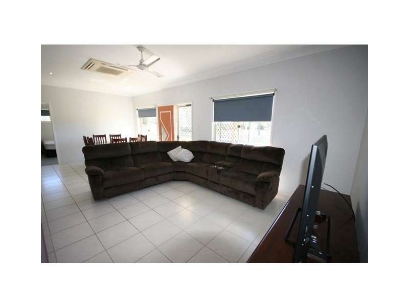11 Dobbs Court, Biloela QLD 4715
