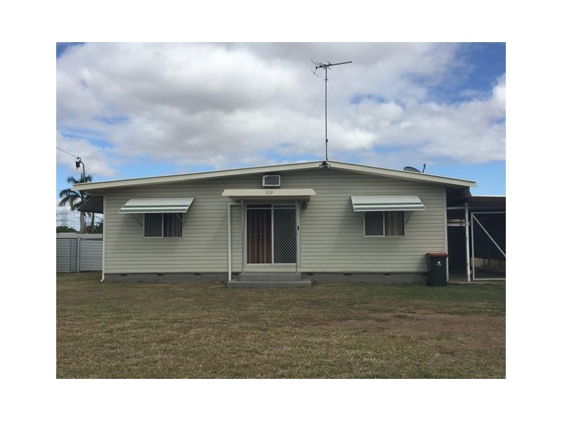109 Grevillea Street, Biloela QLD 4715