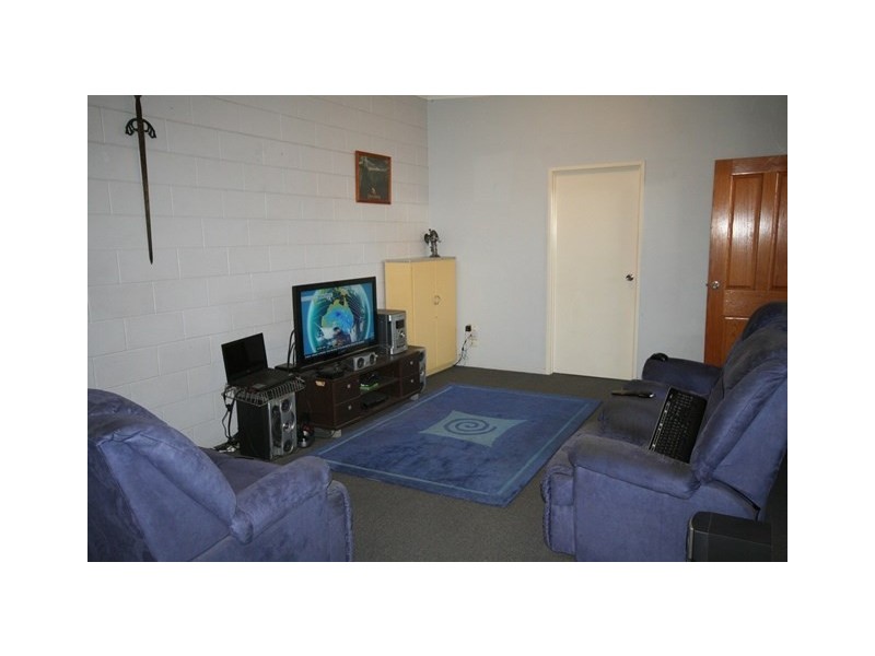 2/8 Beak Place, Biloela QLD 4715