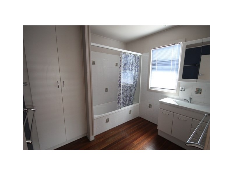 11 Gerard Street, Biloela QLD 4715