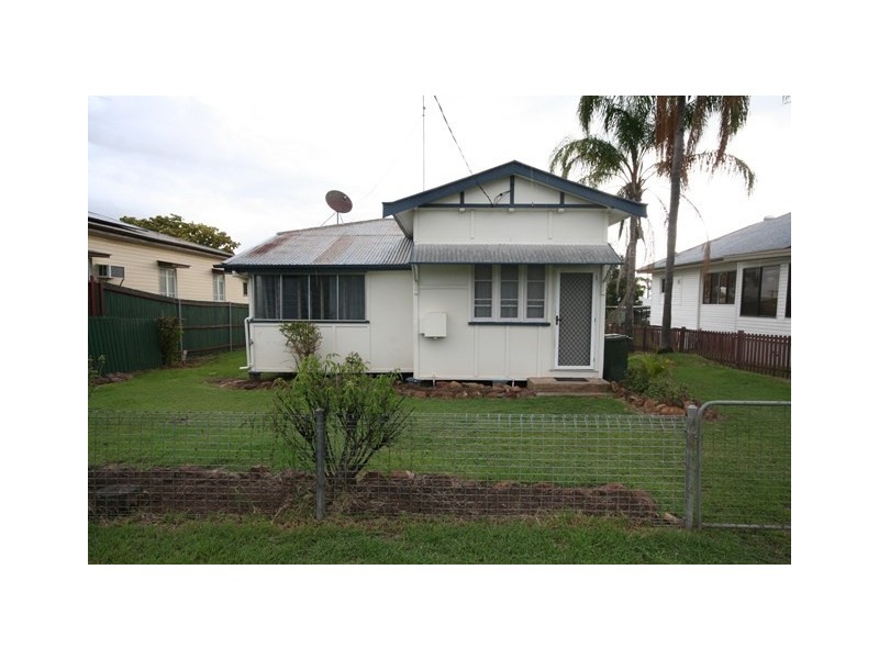 79 Kroombit Street, Biloela QLD 4715