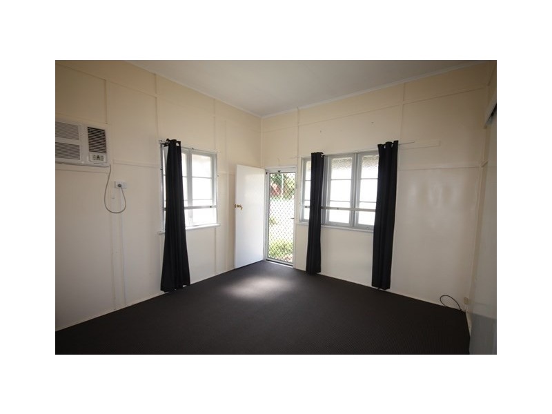 79 Kroombit Street, Biloela QLD 4715