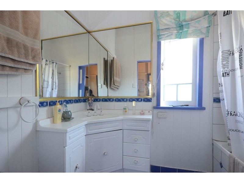 26 Kariboe Street, Biloela QLD 4715