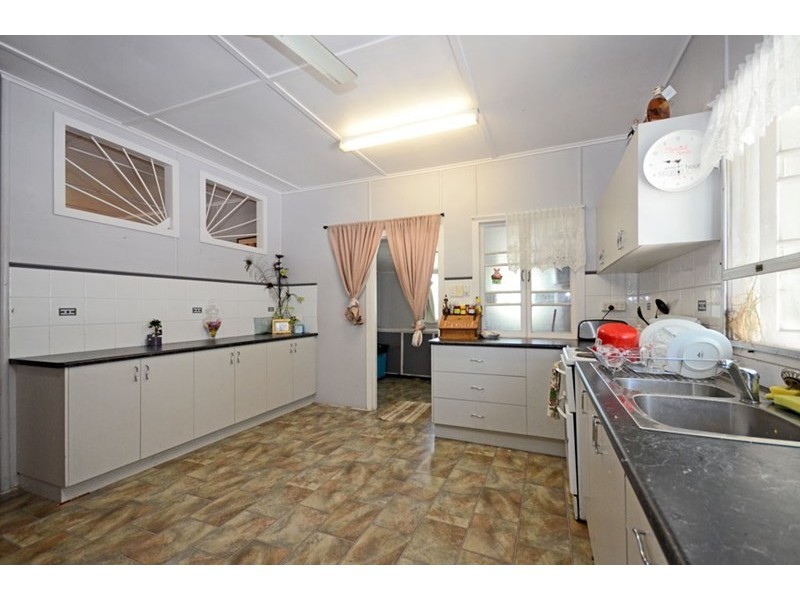 29 Kroombit Street, Biloela QLD 4715