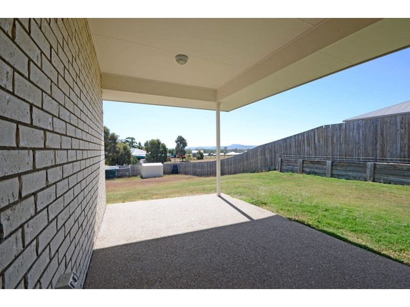 39 Panorama Drive, Biloela QLD 4715