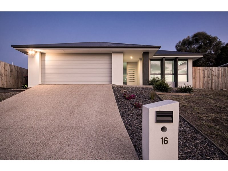16 Michael Drive, Biloela QLD 4715