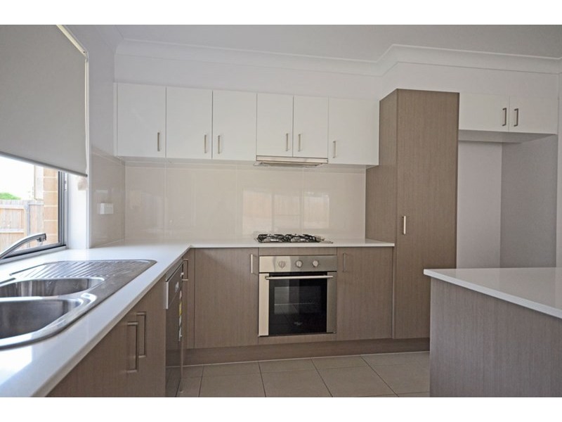 16 Michael Drive, Biloela QLD 4715