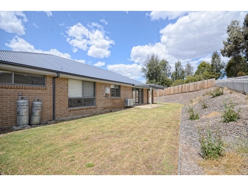 16 Michael Drive, Biloela QLD 4715