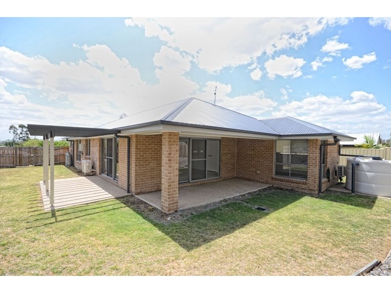 16 Michael Drive, Biloela QLD 4715