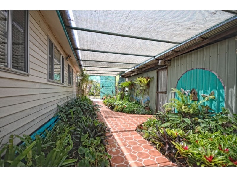 50 Bowen Street, Banana QLD 4702