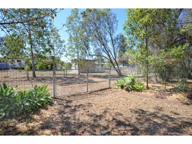 50 Bowen Street, Banana QLD 4702