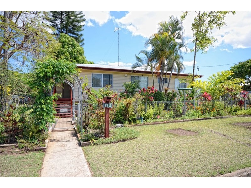 27 Coorada Street, Biloela QLD 4715