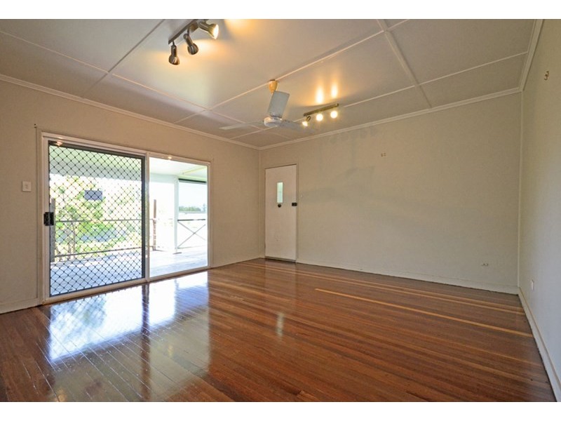 102 Bell Street, Biloela QLD 4715