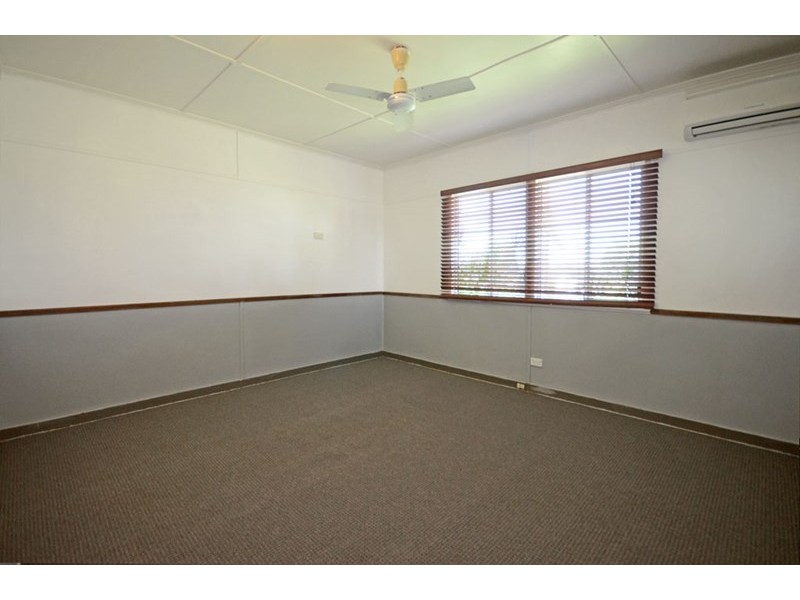 102 Bell Street, Biloela QLD 4715