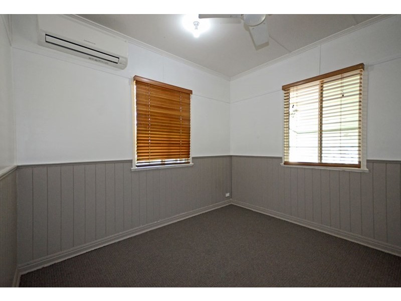 102 Bell Street, Biloela QLD 4715