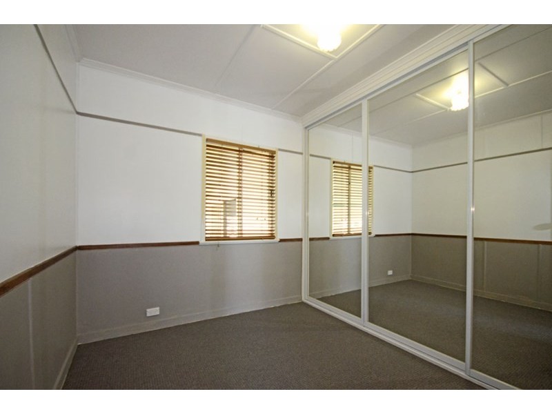 102 Bell Street, Biloela QLD 4715