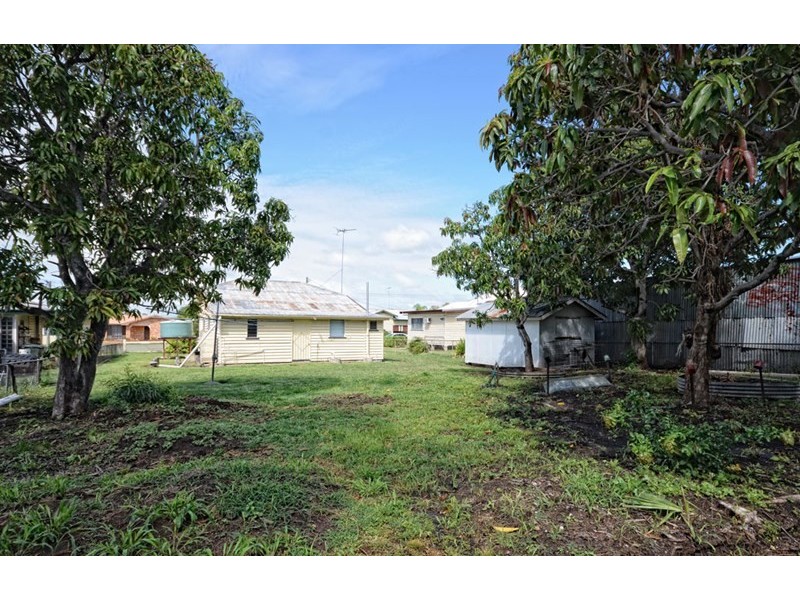 52 Kroombit Street, Biloela QLD 4715