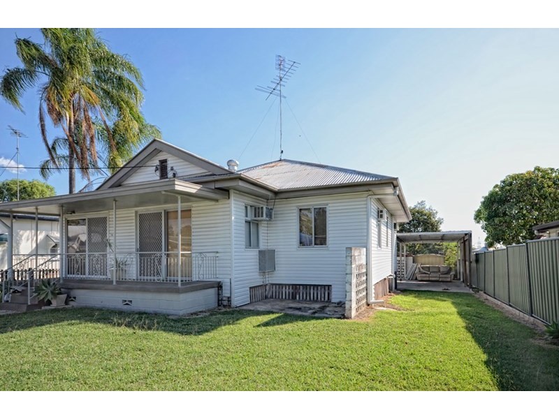 81 Kroombit Street, Biloela QLD 4715