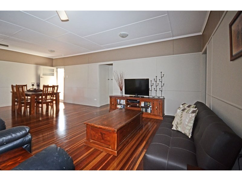 81 Kroombit Street, Biloela QLD 4715