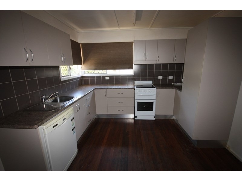 29 Collins Street, Biloela QLD 4715