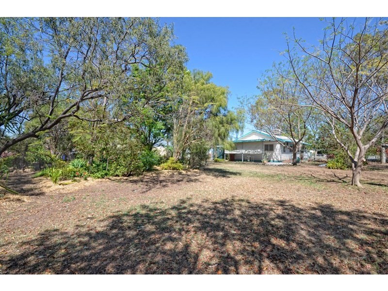 50 Bowen Street, Banana QLD 4702