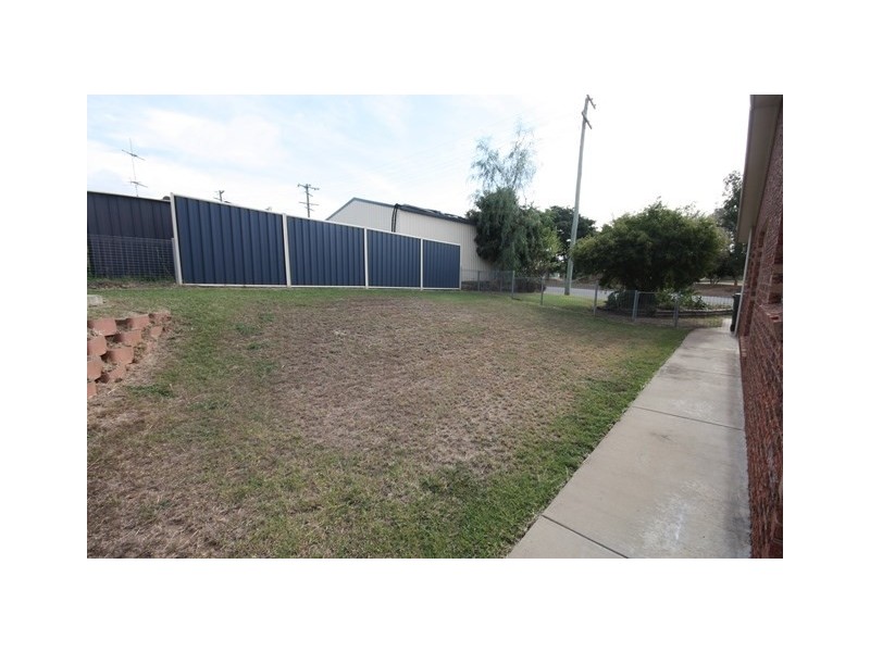 2/50 Joe Kooyman Drive, Biloela QLD 4715