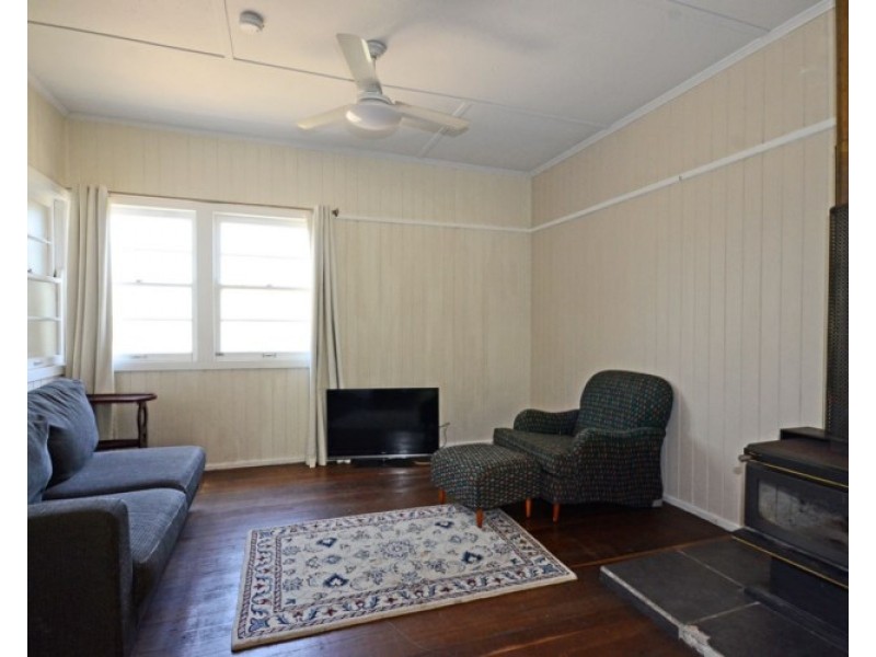 98 Bell Street, Biloela QLD 4715