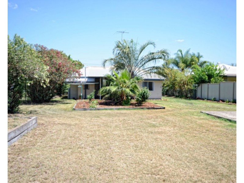 98 Bell Street, Biloela QLD 4715
