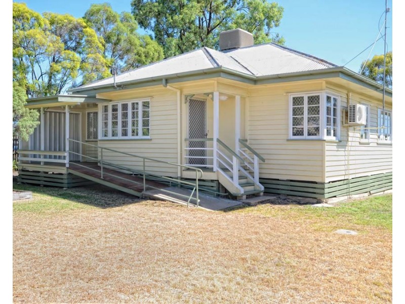 93 Kroombit Street, Biloela QLD 4715